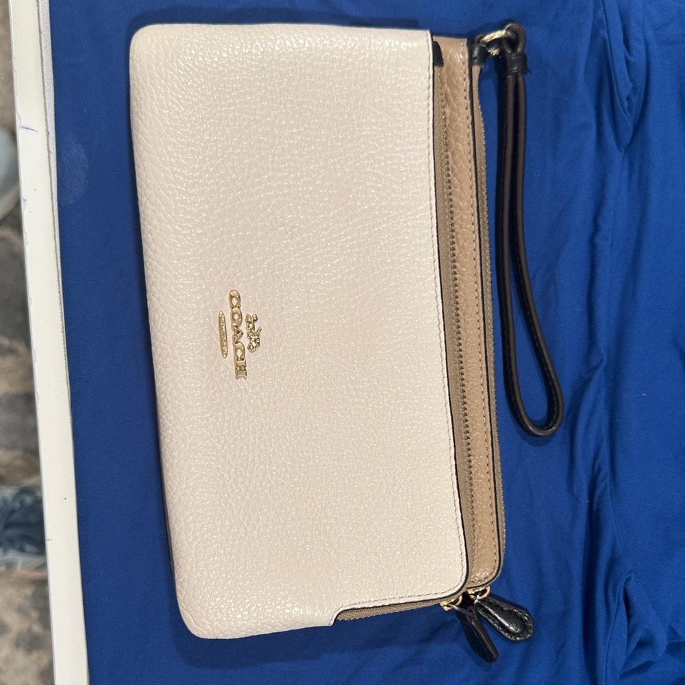 Coach Ivory and Tan Leather Wristlet